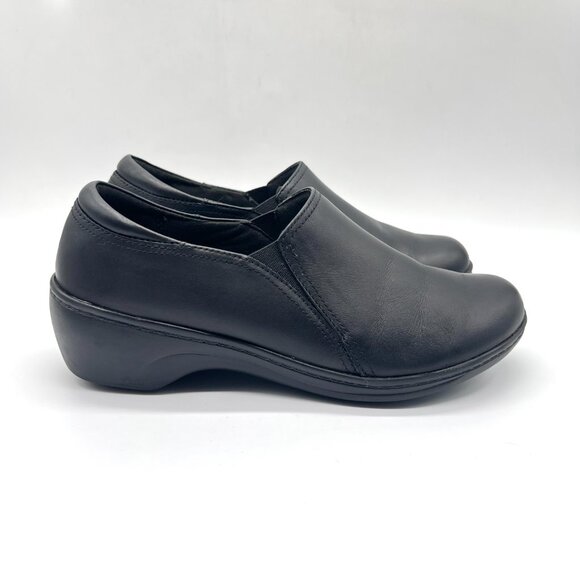 6.5W 6.5 WIDE WIDTH Clarks Black Leather Slip On Work Clogs Shoes - Picture 1 of 14